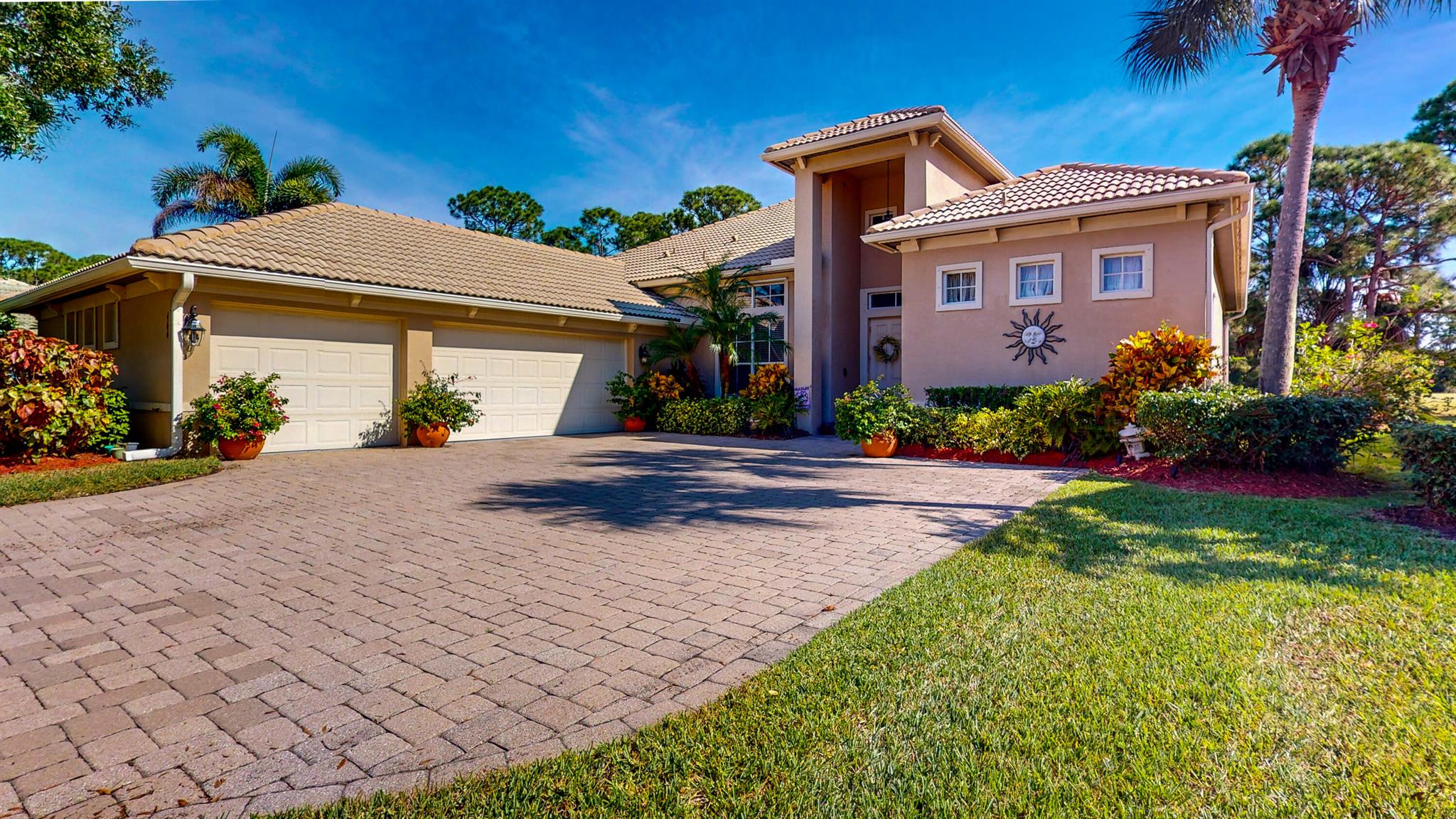 466 NW Dover Court, Port St Lucie, FL 