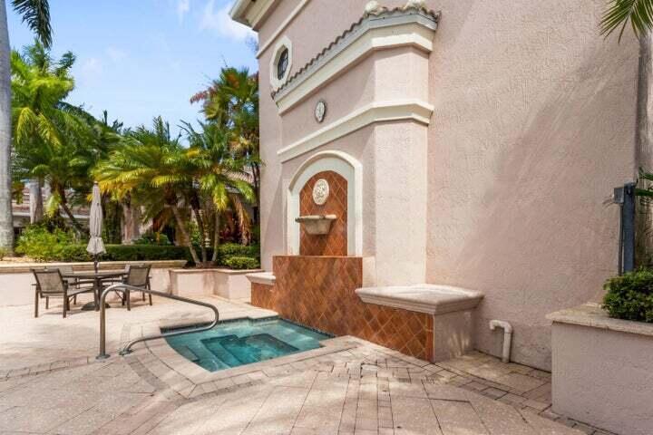 Photo 31 of home located at 2727 Anzio Court 305, Palm Beach Gardens FL
