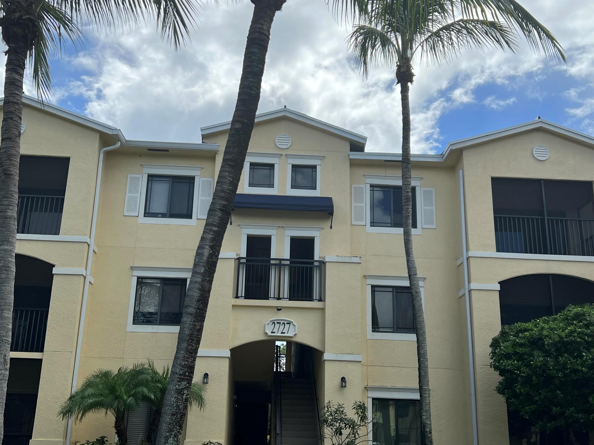 Photo 42 of home located at 2727 Anzio Court 305, Palm Beach Gardens FL