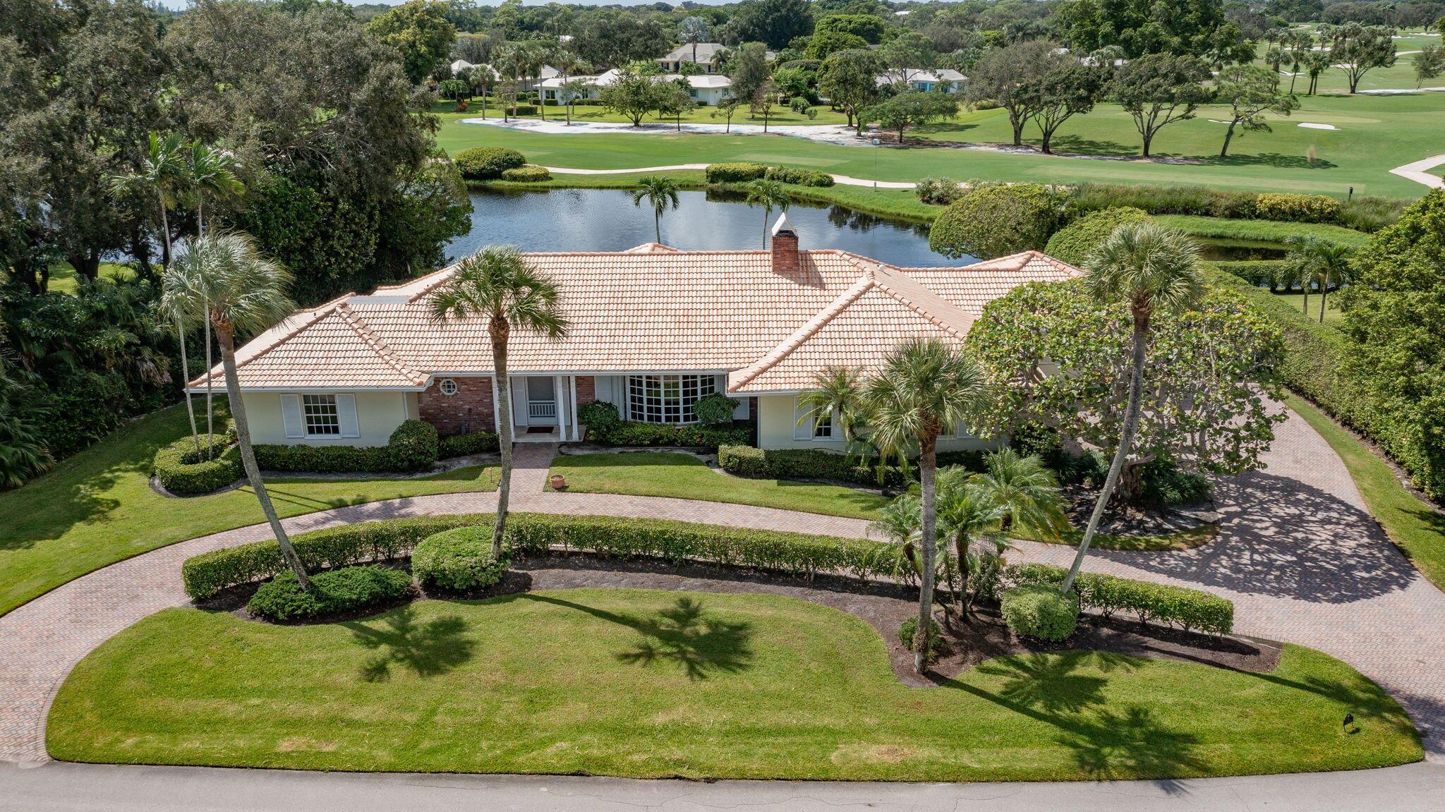 6 Country Road, Village Of Golf, FL 33436