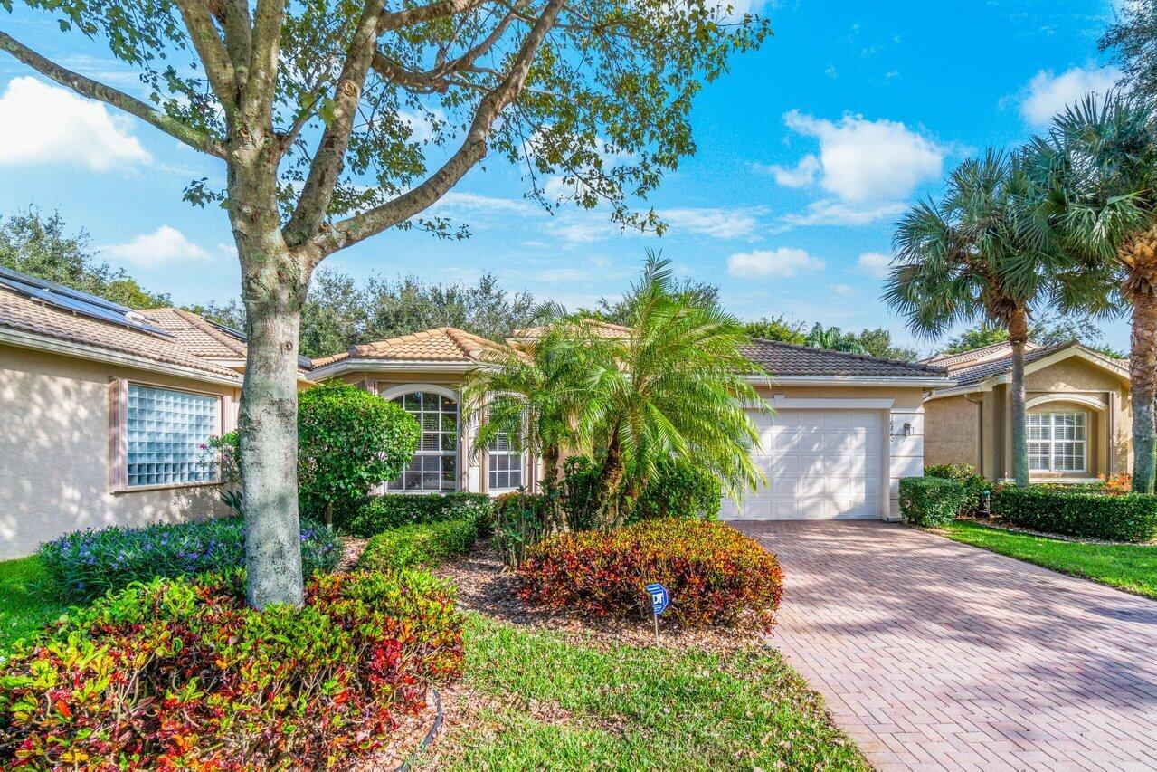 10860 Green Valley Walk, Boynton Beach, FL 