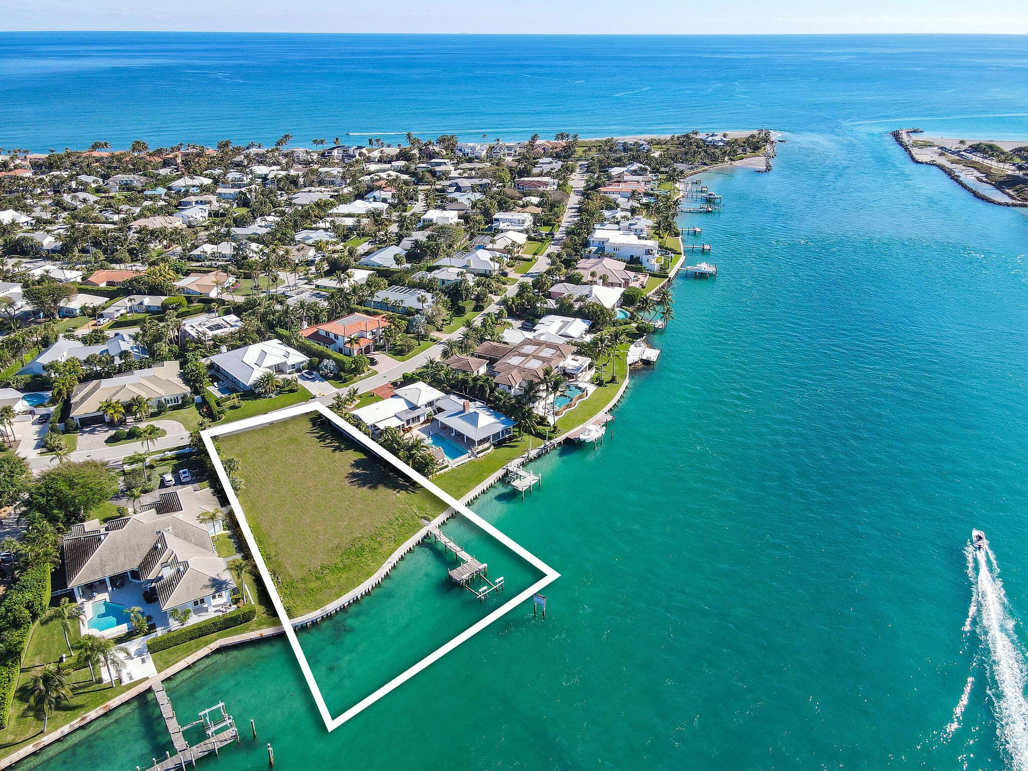 88 Lighthouse Drive, Jupiter Inlet Colony, FL 