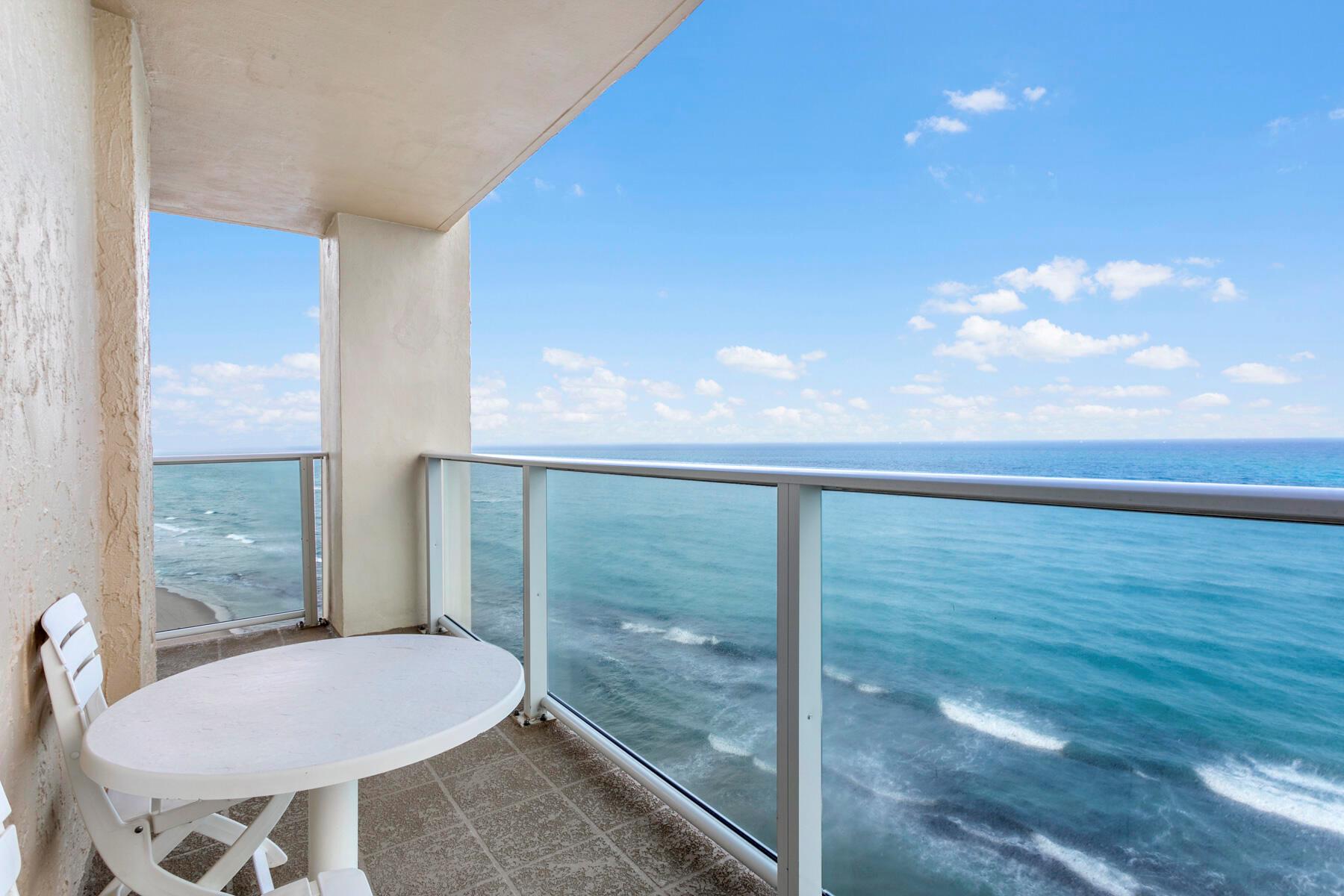 ENJOY EXPANSIVE VIEWS OF THE ATLANTIC OCEAN..RARELY AVAILABLE 6 STACK WITH UNOBSTRUCTED VIEWS FROM EVERY ROOM.OFFERED FULLY FURNISHED AND READY FOR YOUR PERSON TOUCH.