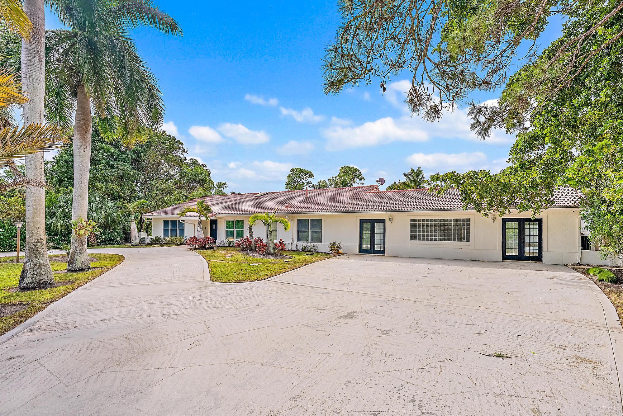 3169 Horseshoe Circle W, West Palm Beach, FL 