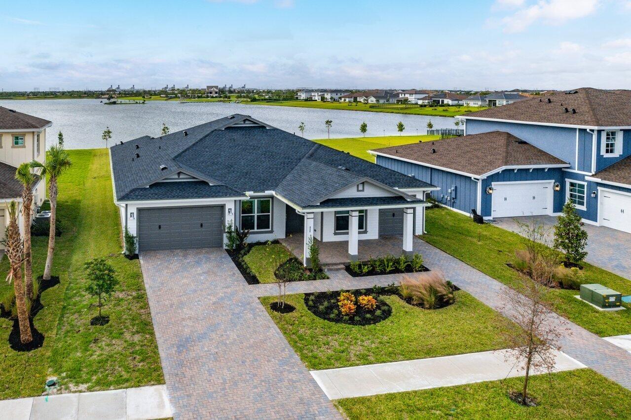 859 Hookline Circle, Loxahatchee, FL 