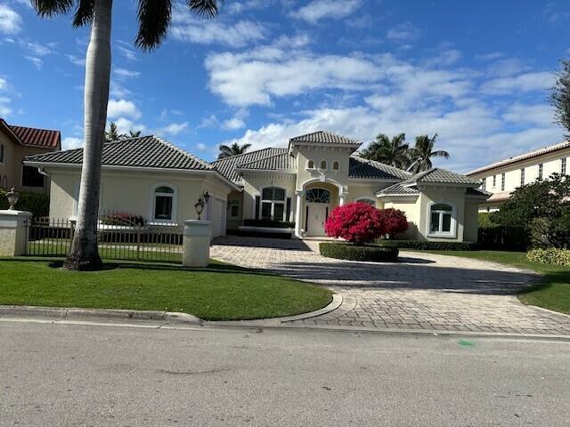 257 Royal Palm Way, Boca Raton, FL 