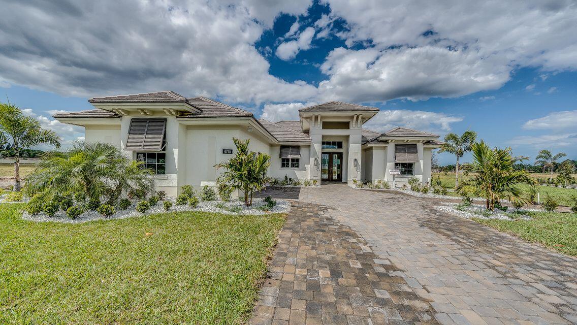 5690 Bent Pine Square, Vero Beach, FL 