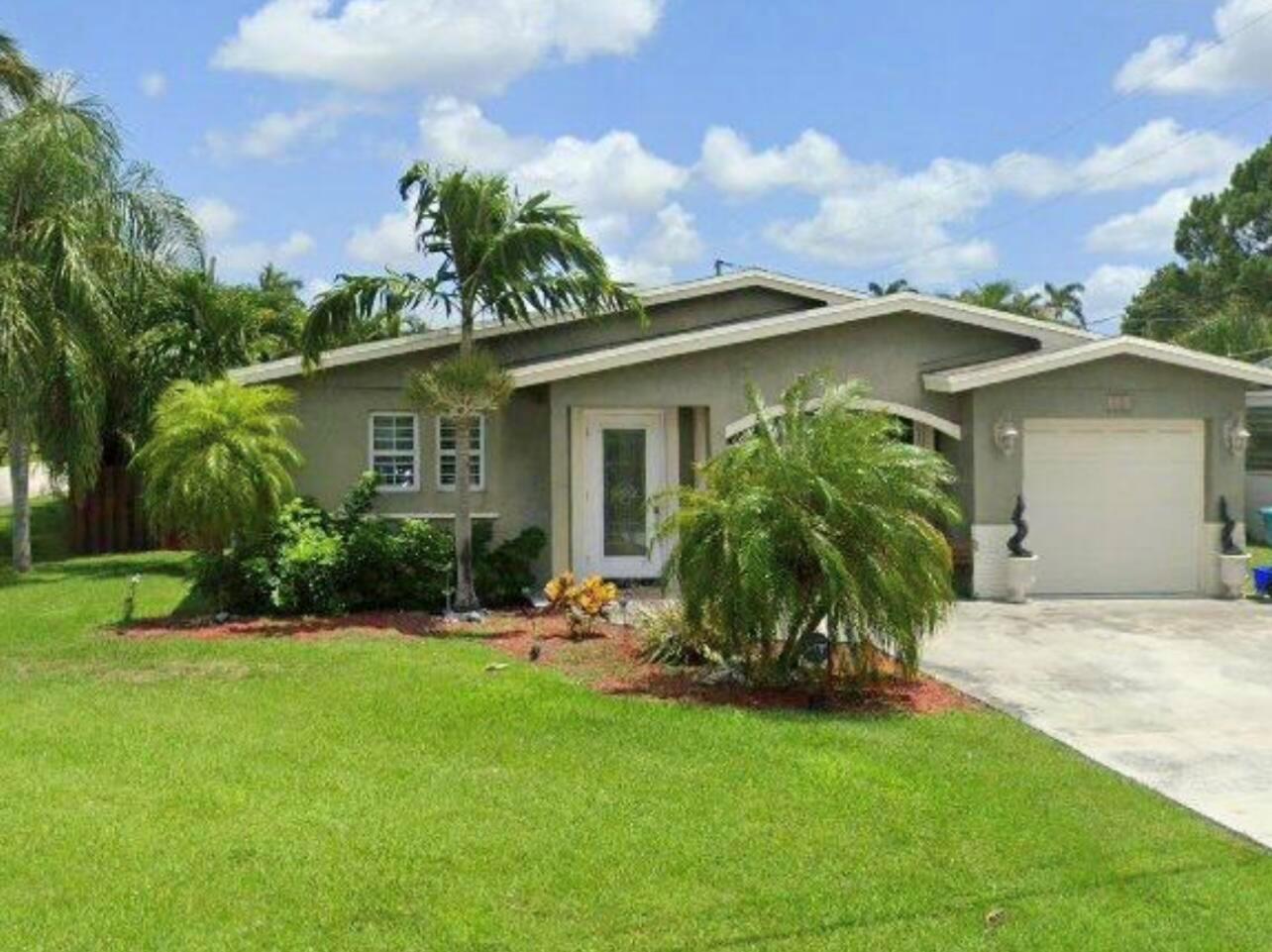 981 NW 8th Avenue, Boynton Beach, FL 33426