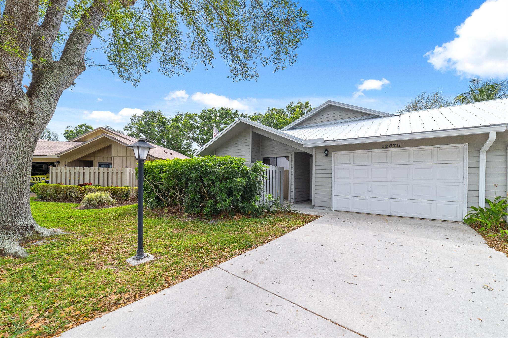 12876 SE Pinehurst Court, Hobe Sound, FL 