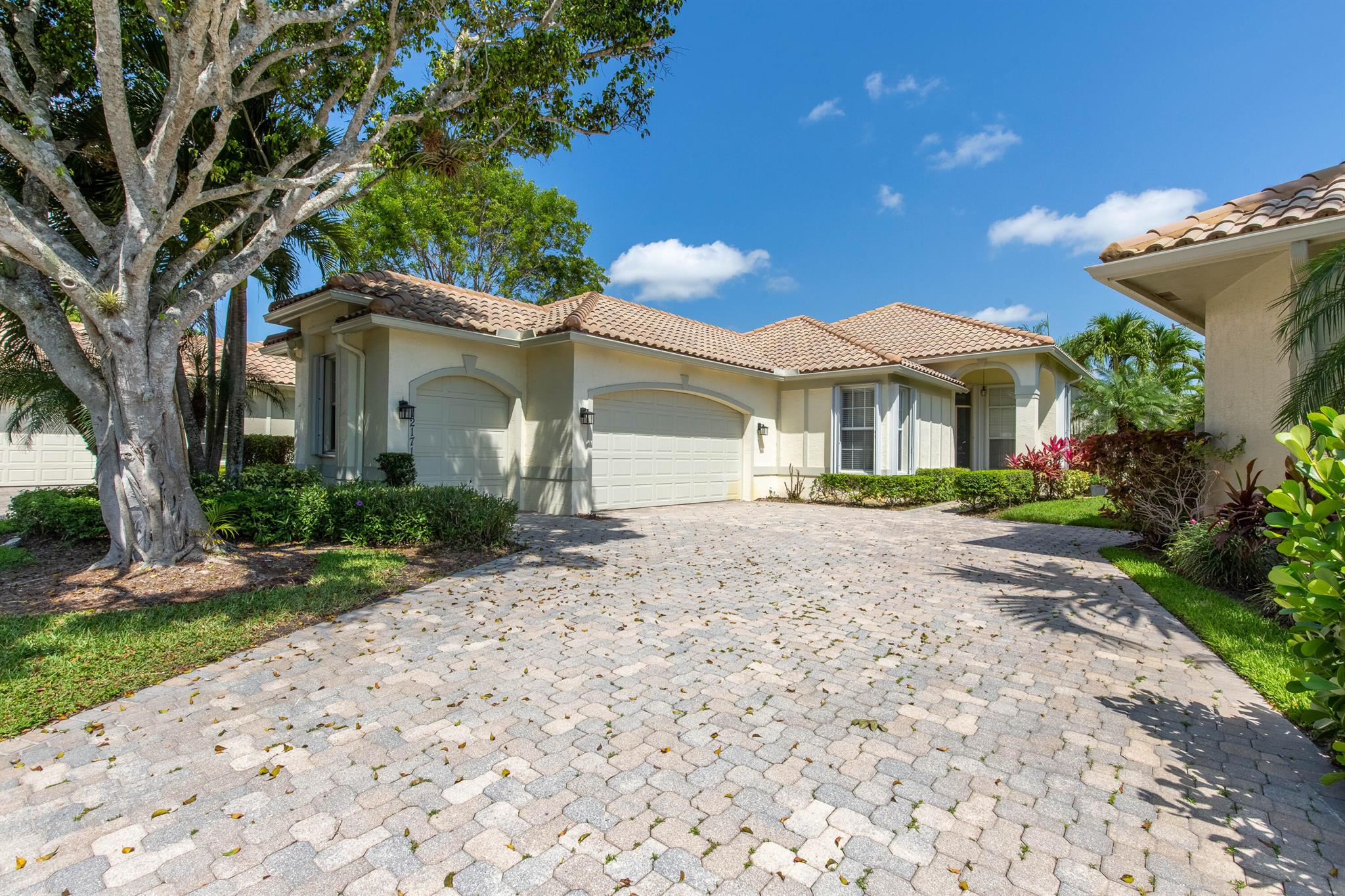 12171 Glen Bay Drive, Wellington, FL 