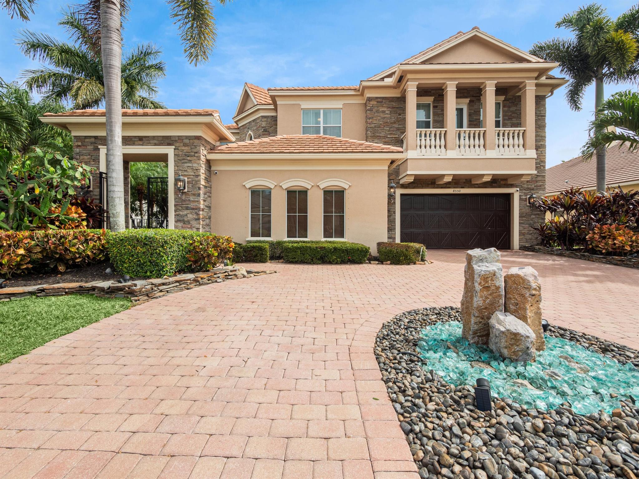 8550 Butler Greenwood Drive, Royal Palm Beach, FL 