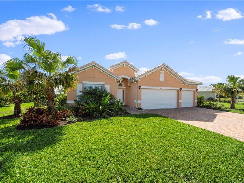 6390 Caicos Court, Vero Beach, FL 