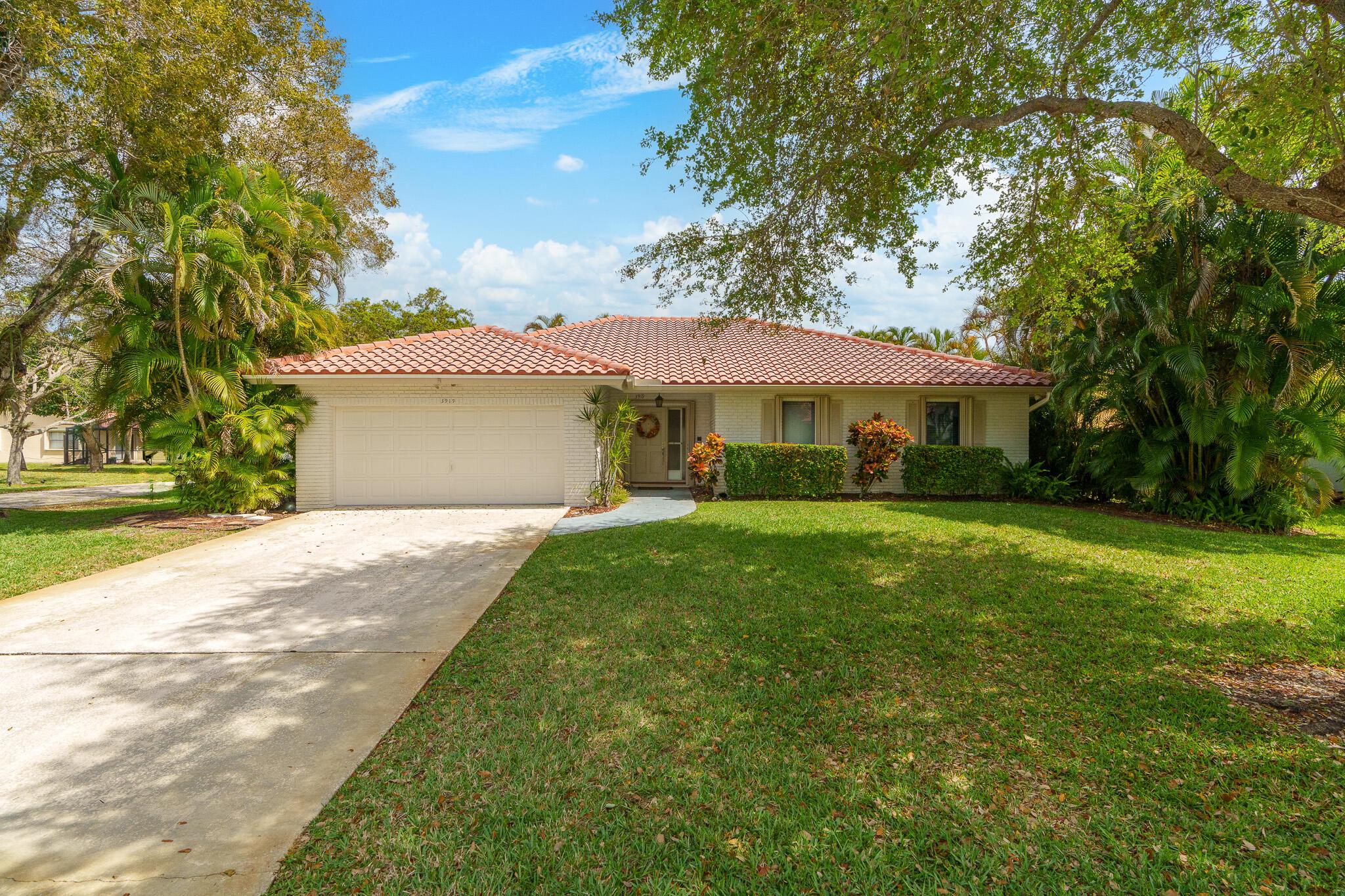 3919 NW 72nd Drive, Coral Springs, FL 