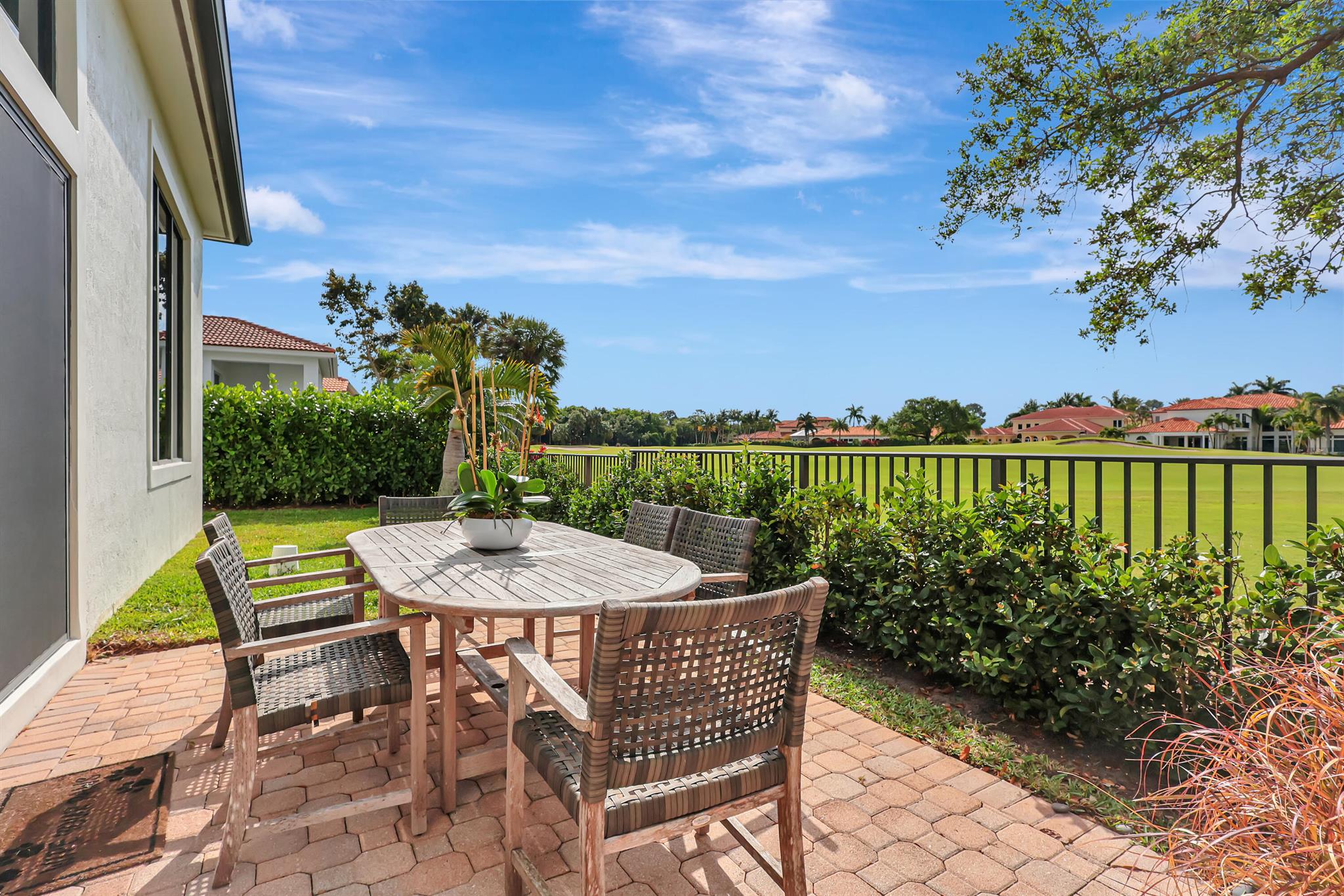 526 Les Jardin Drive