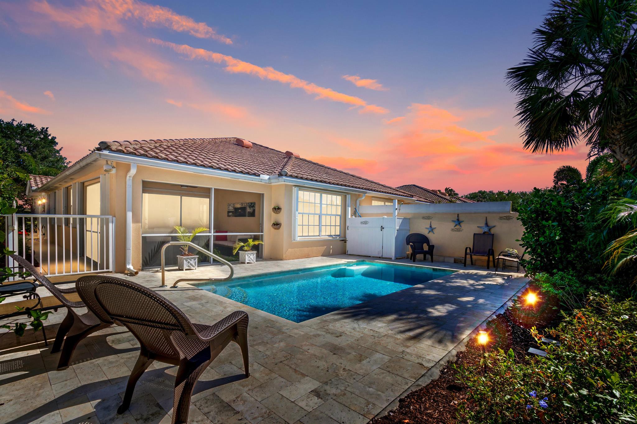 8220 Saint Johns Court, Wellington, FL 