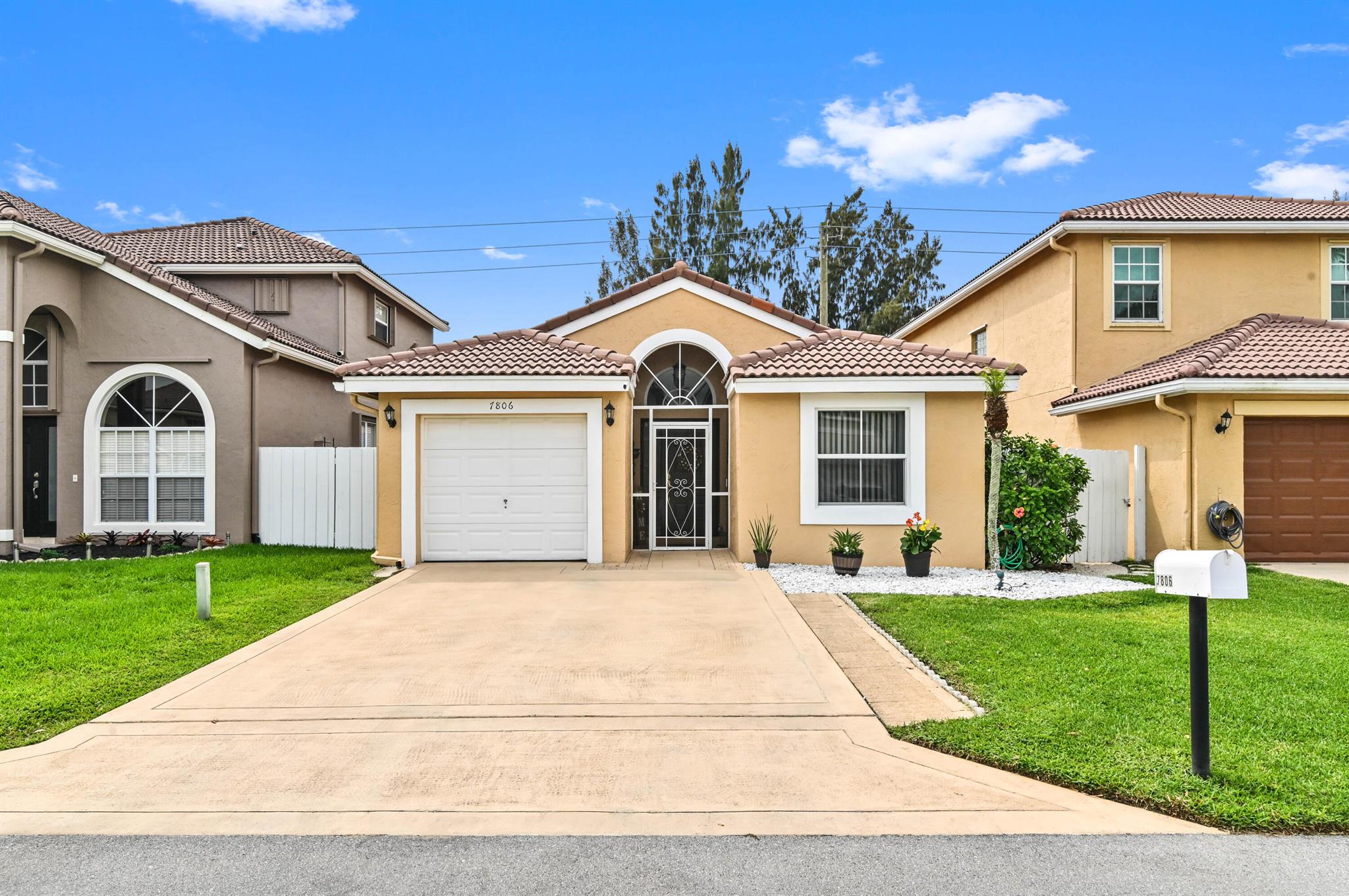 7806 Springfield Lake Drive, Lake Worth, FL 