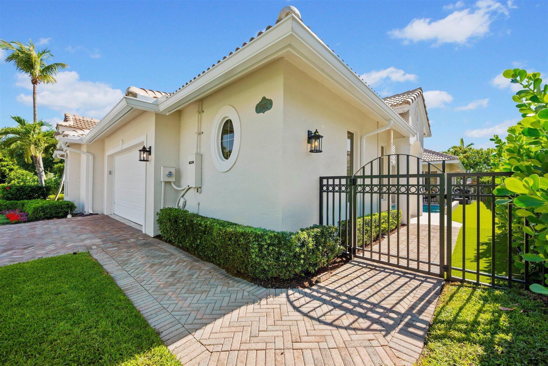 2931 Twin Oaks Way, Wellington, FL 