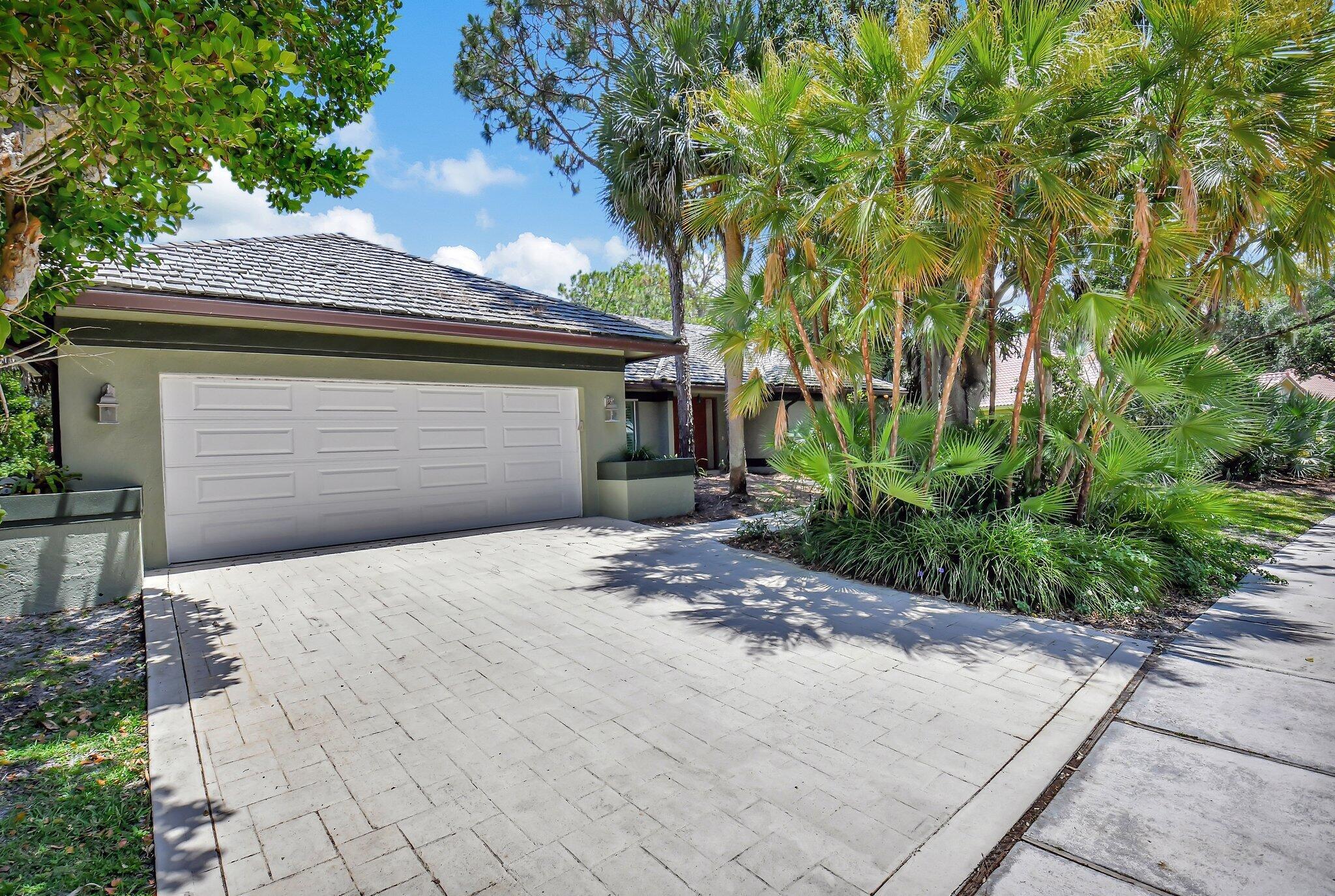 4418 Woodfield Boulevard, Boca Raton, FL 