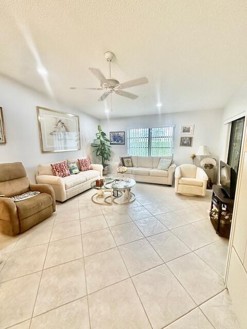 Photo 3 of home located at 6272 Kings Gate Circle, Delray Beach FL