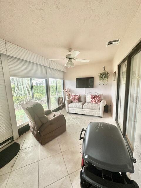 Photo 4 of home located at 6272 Kings Gate Circle, Delray Beach FL