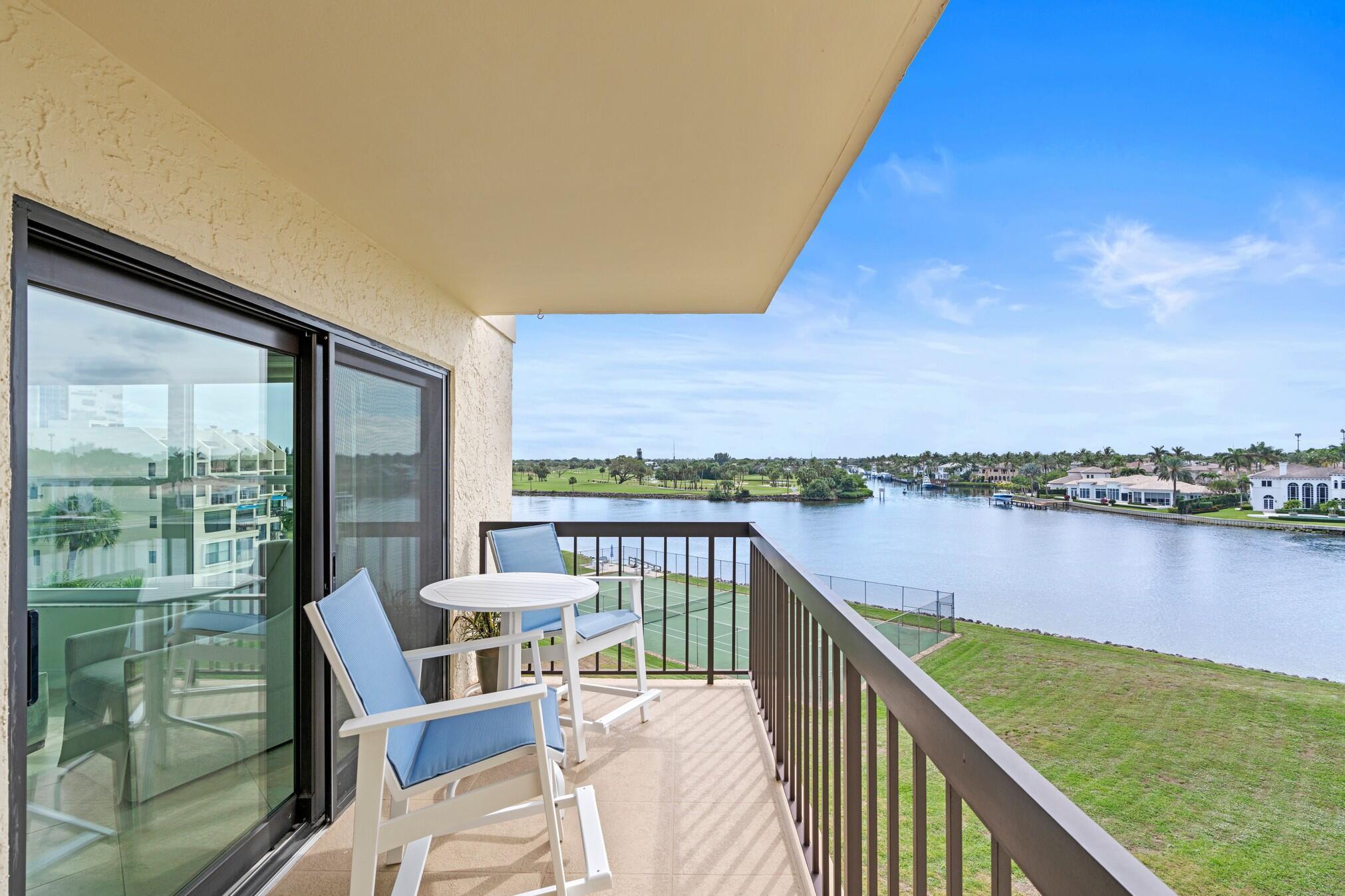 374 Golfview Road #405, North Palm Beach FL 33408