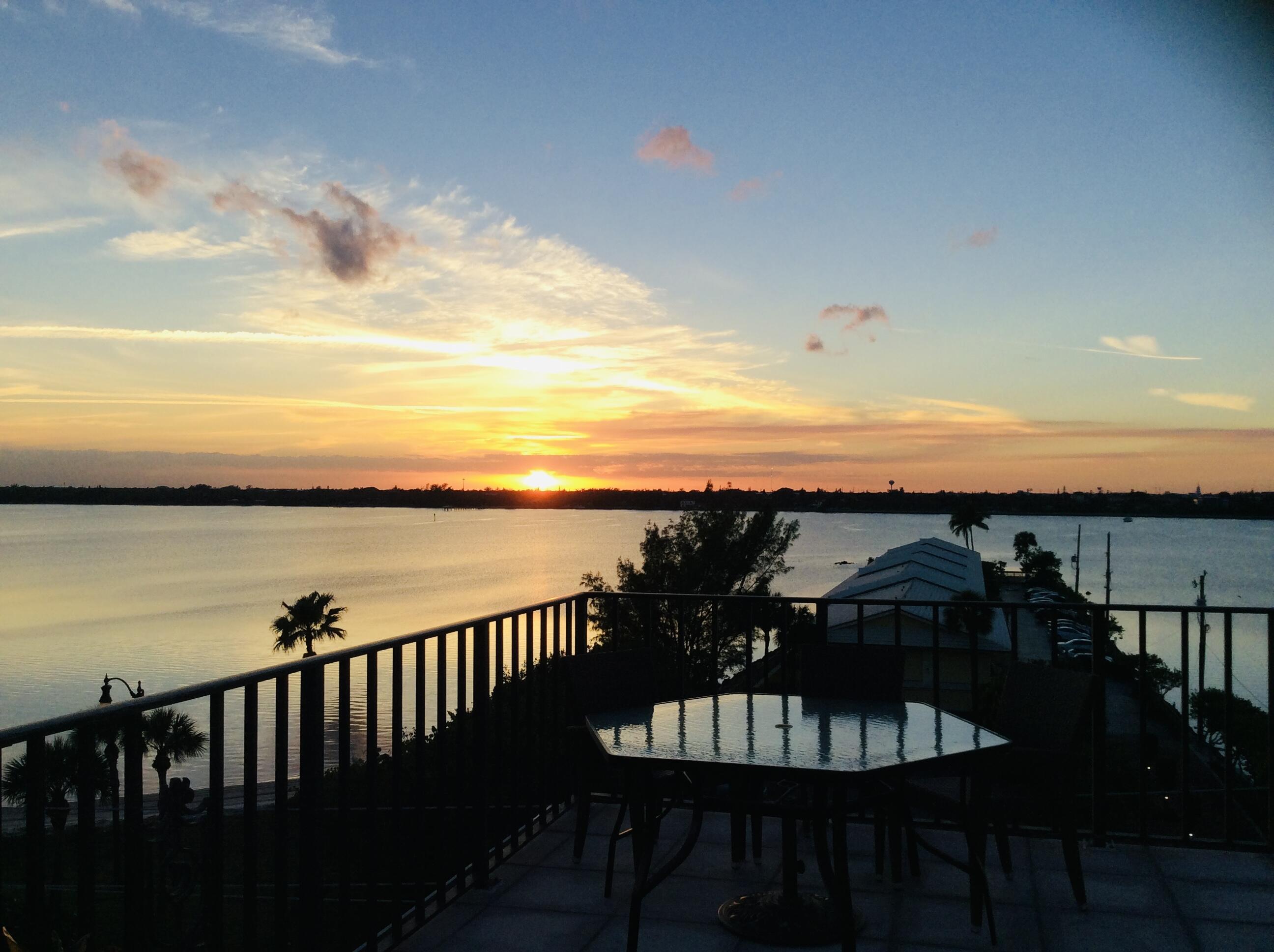 Condo for Rent in Palm Beach, FL