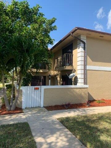 Immaculate, well maintained home with  spacious floor plan and beautiful fenced in court yard. Newer AC unit, new roof and gutters, and brand new hot water heater. Conveniently located near HCA Lawnwood hospital, shopping, dining and more. Only minutes away from Downtown Fort Pierce and Beaches. Don't miss the opportunity to make this your forever home.