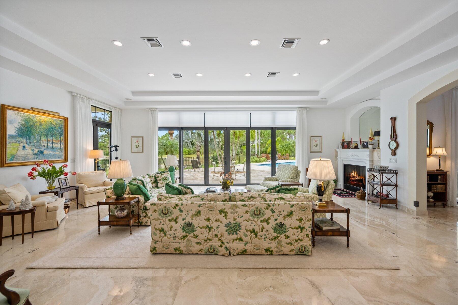 2494 SE Ranch Acres Circle