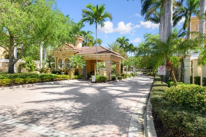 Photo 1 of home located at 2402 San Pietro Circle, Palm Beach Gardens FL