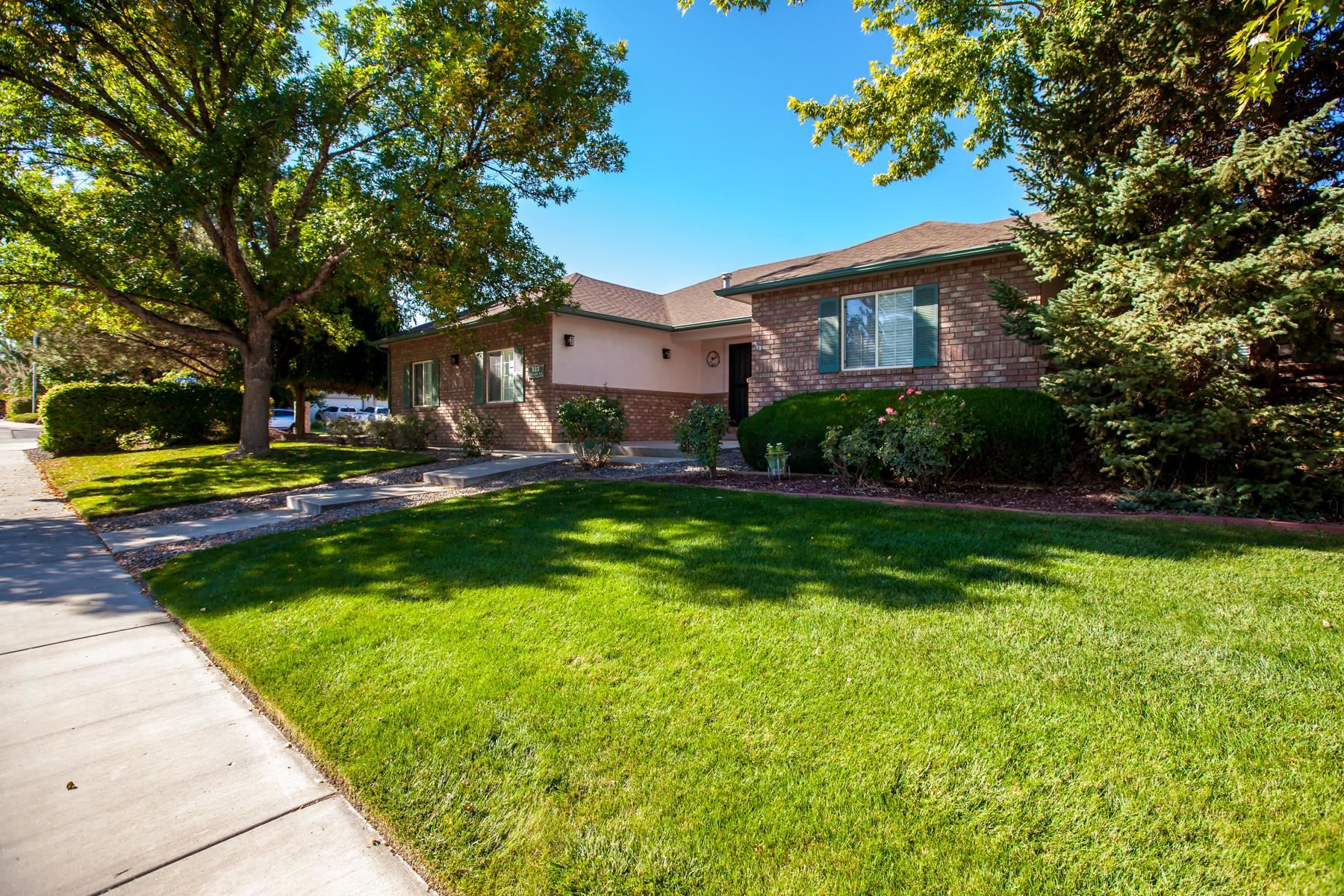 Take a look at this beautifully updated home with new roof, new paint throughout, new flooring and new counter tops in both bathrooms. The split bedroom design floor plan includes a large living room/dining room combination plus a 3-way gas fireplace, perfect for those cool evenings. Kitchen is complete with all appliances, pantry and specialty cabinets which include a spice cabinet and a pull out cutting board. Primary bedroom has large walk-in closet and primary bath with step-in shower and soaker tub. Off the dining area is an additional 14x16 room that has so many uses - office, craft room, game room or family room, you decide! Easy maintenance yard is completely landscaped. Location is quiet and perfect, with easy access to everything.