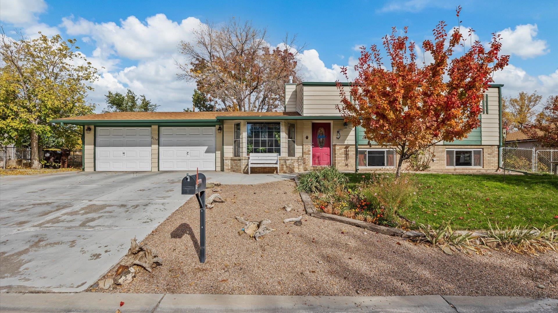 This charming 3 bedroom, 2 ½ bathroom home nestled in a quiet Redlands neighborhood, is a must see! Featuring a family room with a fireplace on the main level and a spacious open floor plan on the lower level with another living area are perfect for both relaxation and entertaining. Step outside to a mature landscaped backyard and large screened in patio, ideal for outdoor gatherings or quiet evenings. With easy access to local parks, schools, and shopping, this home is perfect for families or anyone seeking comfort and convenience.