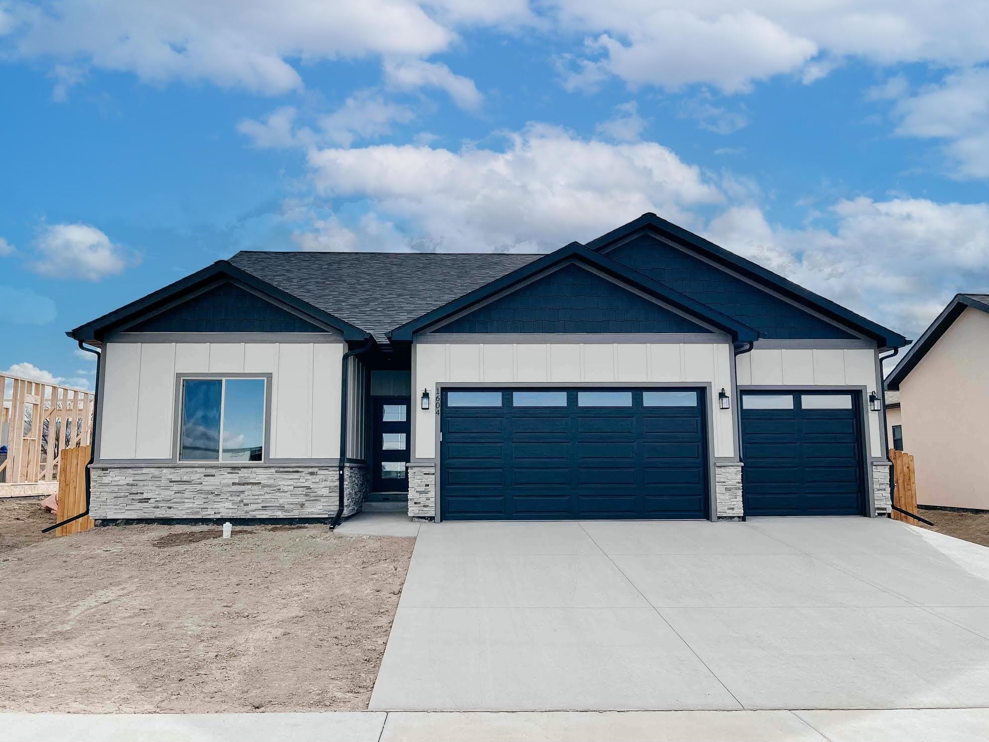 1604 Weminuche Avenue, Montrose, CO 81401