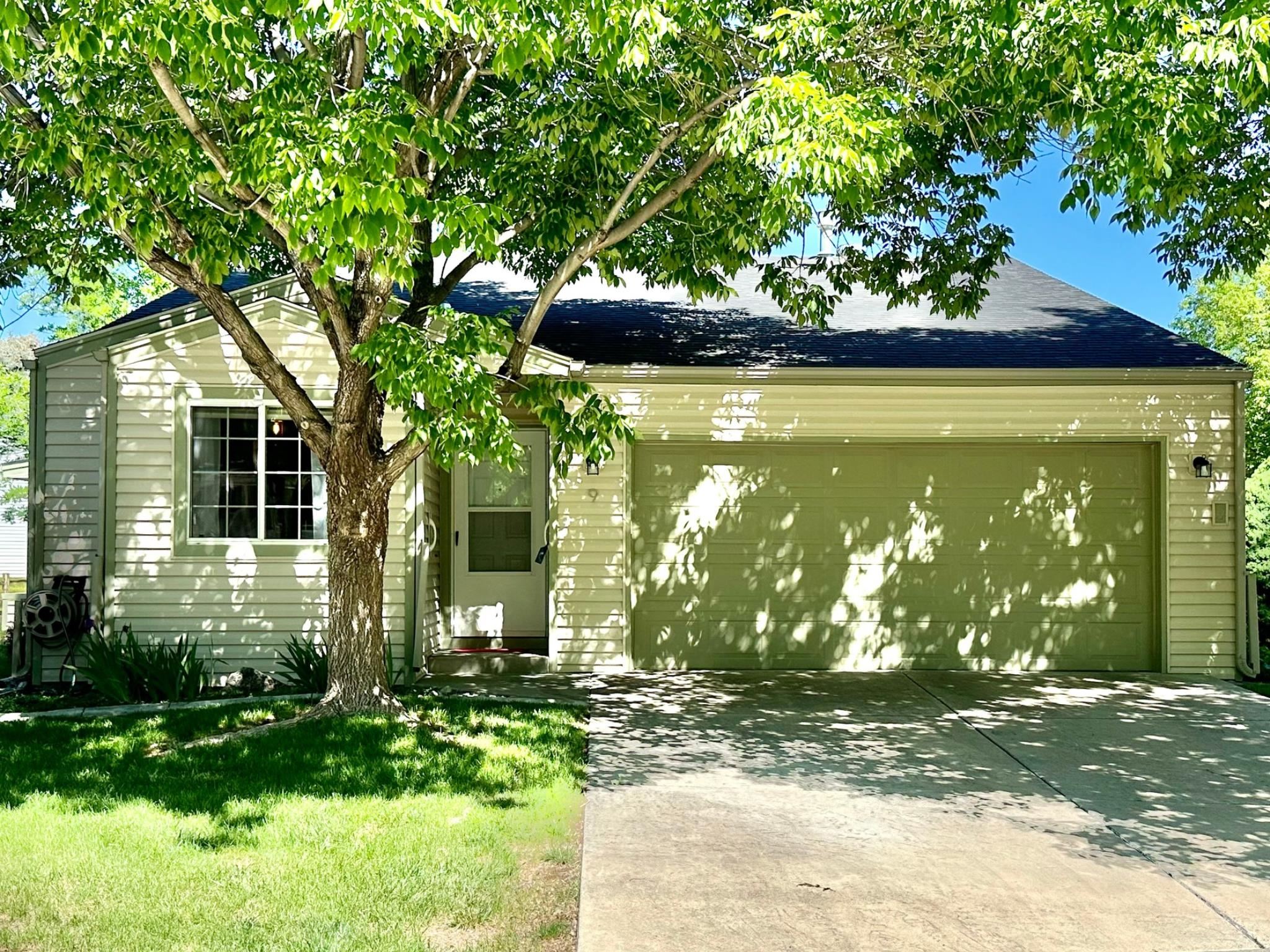 Located in the Vineyards subdivision. This immaculate 3 bedroom, 2 bath home is located on the back of a quiet cul-de-sac and is a great find. The kitchen, laundry and bathrooms have newer flooring. Lots of windows allow for an abundance of natural light, making the home feel spacious, warm, and inviting.  Enjoy the covered patio with views of the greenbelt, mature landscaping and lush lawn. Home has newer stainless steel appliances and washer & dryer are included. New Roof, Swamp Cooler and siding in Fall of 2017.  HOA includes landscaping and maintenance, sidewalk snow removal, irrigation, and domestic water. There is an RV lot in the subdivision, on an as available basis.  Call for your showing today.