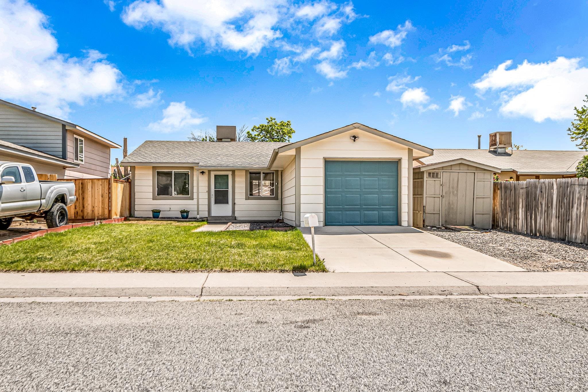 Cute, well maintained home with a powered workshop in the backyard. Home is smaller scale but well laid out for efficiency and openness. Little shop in the back was used to make custom guitars. Carpets were just cleaned. Washer and Dryer included. Move in ready. Walking distance to a neighborhood park and Eastgate Shopping Center.