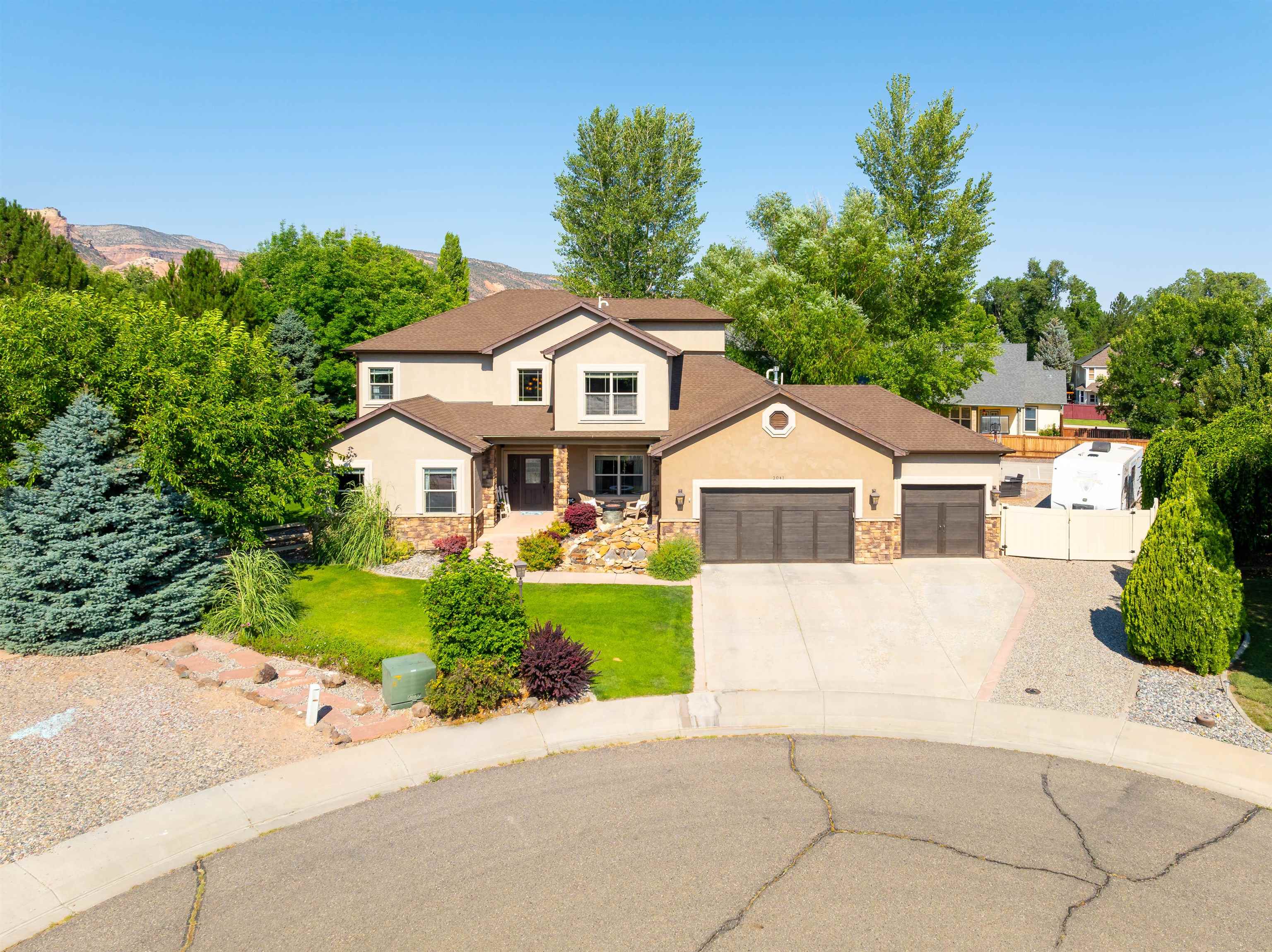 Immaculately kept 4-bedroom, 3-bathroom, 3133 square foot, 2 story home with an oversized 3 car garage situated on a large 0.48 acre lot at the end of a small cul-de-sac within the coveted Country Meadows Subdivision. The interior features high ceilings with lots of large windows that allow for natural light to fill a beautiful open kitchen with granite countertops and breakfast bar. Master suite is on the main with large walk-in shower and closet. Outside is the perfect space your entire family can enjoy! Exterior features a covered patio, fully fenced back yard, 30x60 sport court, RV parking, and much more! Don’t miss out on the opportunity to own this exquisite home!