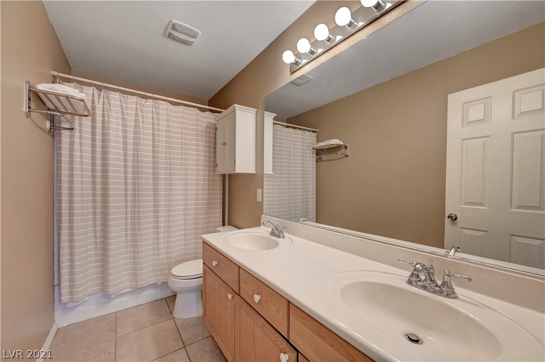 984 PERFECT BERM Lane, Henderson, Nevada 89002, 4 Bedrooms Bedrooms, 9 Rooms Rooms,3 BathroomsBathrooms,Residential,Sold,984 PERFECT BERM Lane,2351299