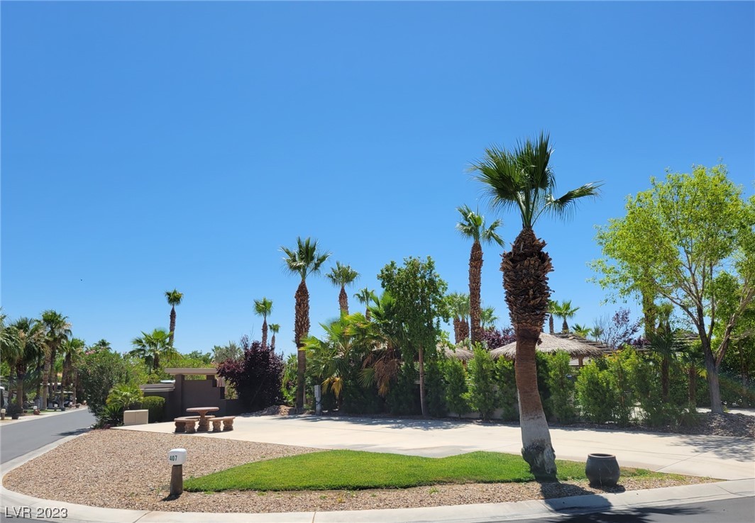 Located within the Class A Las Vegas Motorcoach Resort, this is an enormous corner site with beautiful grass that is ready for a huge size build out to make this site complete! Priced very competitively!