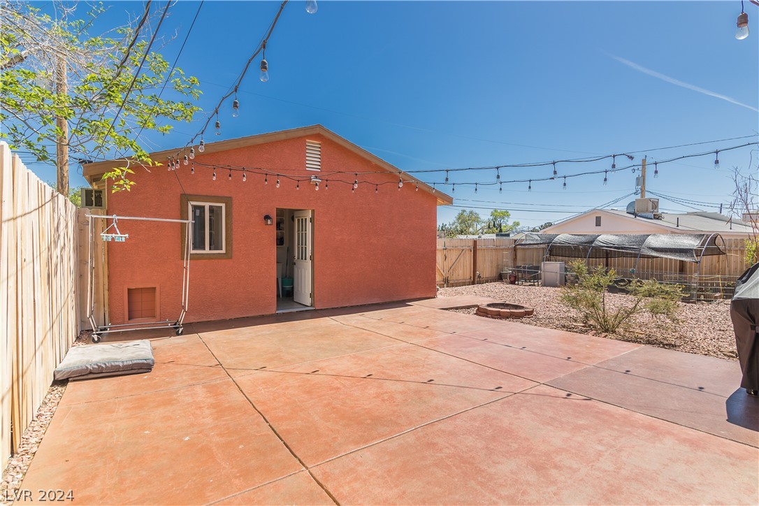 549 6th Street, Boulder City, Nevada 89005, 2 Bedrooms Bedrooms, 7 Rooms Rooms,1 BathroomBathrooms,Residential,For Sale,549 6th Street,2531372