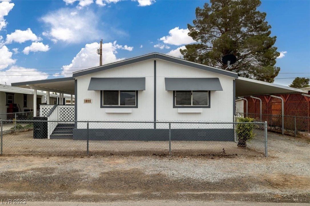 81 West Comstock Circle, Pahrump, Nevada 89048, 3 Bedrooms Bedrooms, 7 Rooms Rooms,2 BathroomsBathrooms,Residential,For Sale,81 West Comstock Circle,2549009