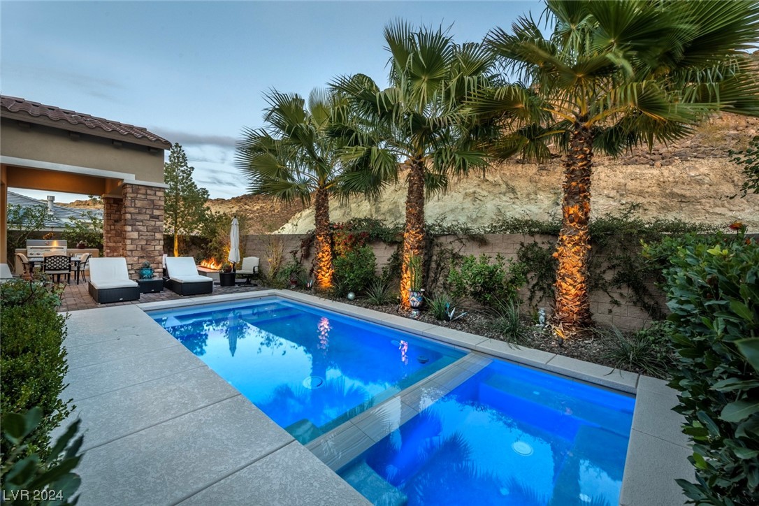 Heated Pool w/ Spa & Mature Landscaping