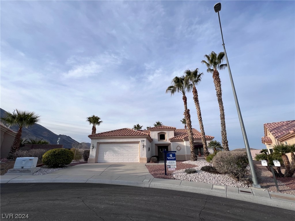 11004 Murray Court, Las Vegas, Nevada 89134, 2 Bedrooms Bedrooms, 6 Rooms Rooms,3 BathroomsBathrooms,Residential,For Sale,11004 Murray Court,2557969