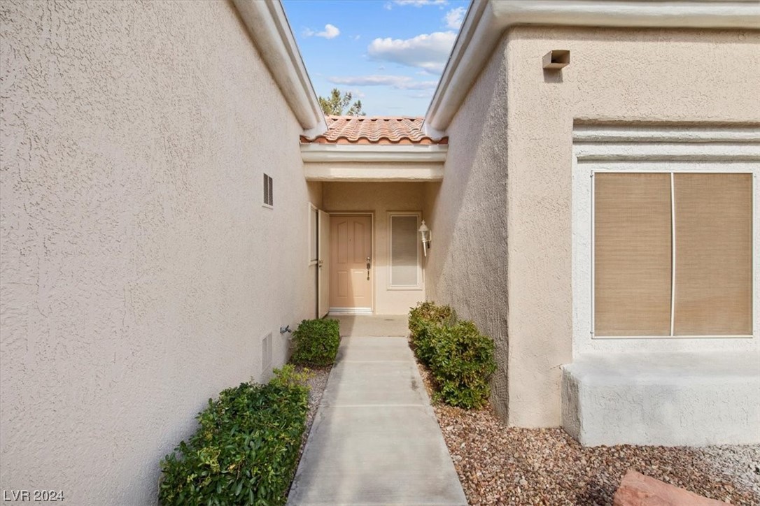 2505 Banora Point Drive, Las Vegas, Nevada 89134, 2 Bedrooms Bedrooms, 5 Rooms Rooms,2 BathroomsBathrooms,Residential,For Sale,2505 Banora Point Drive,2561810