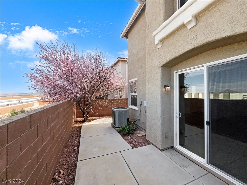 1318 Crystal Hill Lane 2, Henderson, Nevada 89012, 3 Bedrooms Bedrooms, 5 Rooms Rooms,3 BathroomsBathrooms,Residential,For Sale,1318 Crystal Hill Lane 2,2563115