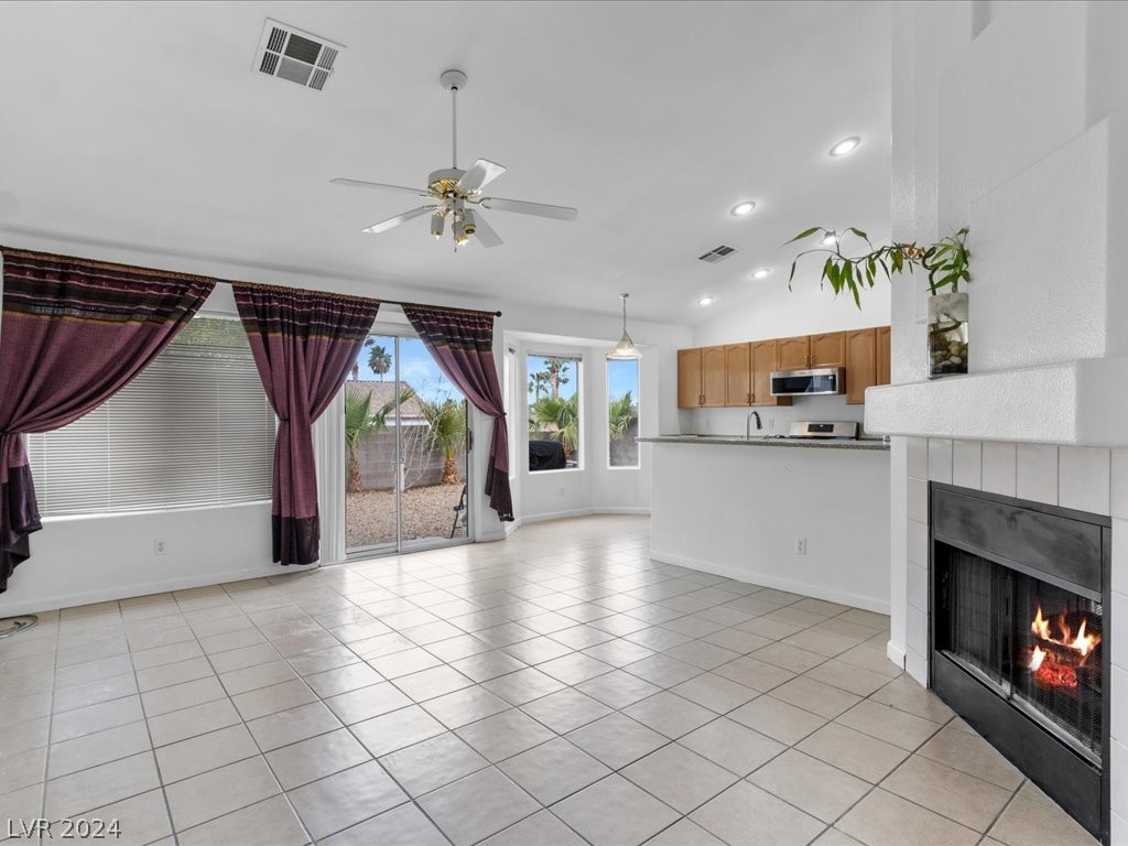 174 Channel Dr Henderson, NV 89002 - Photo 5
