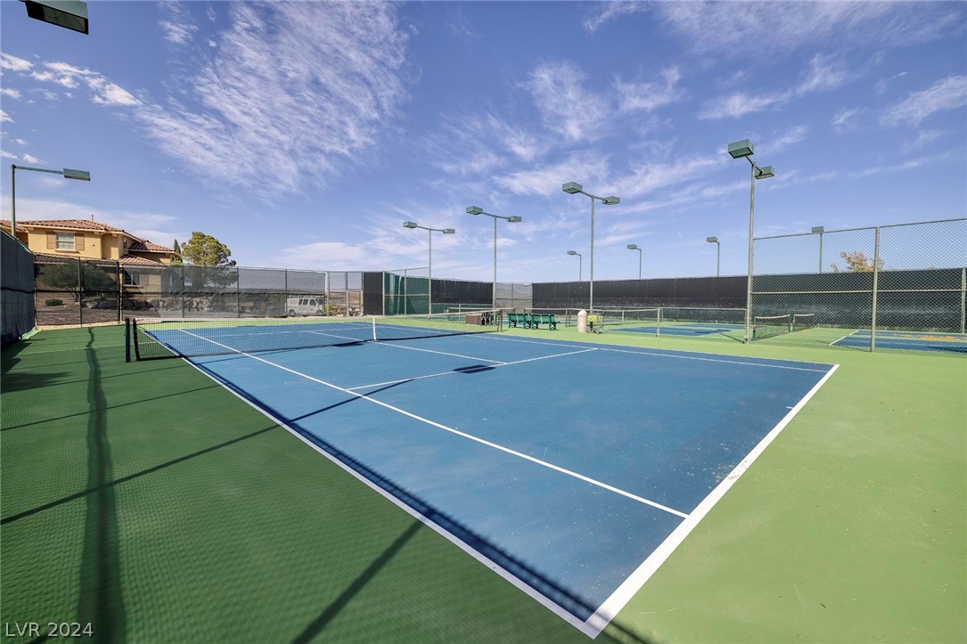 South Shore Lake Club Tennis Courts