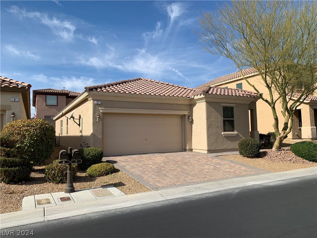 Photo of 7 Crooked Putter Drive, Las Vegas, NV 89148
