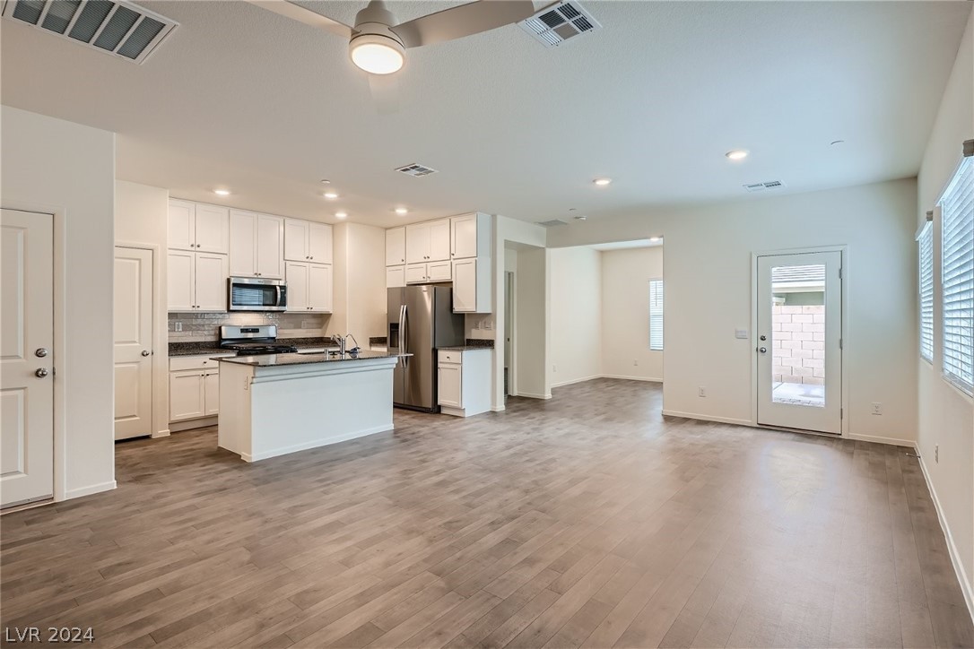 364 Canary Song Dr 364 Henderson, NV 89011 - Photo 2