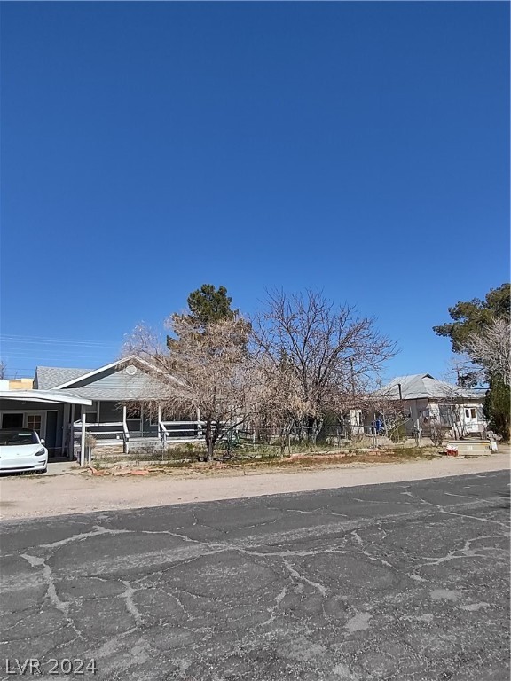 306 West Lewis, Beatty, Nevada 89003, 2 Bedrooms Bedrooms, 6 Rooms Rooms,1 BathroomBathrooms,Residential,For Sale,306 West Lewis,2568885