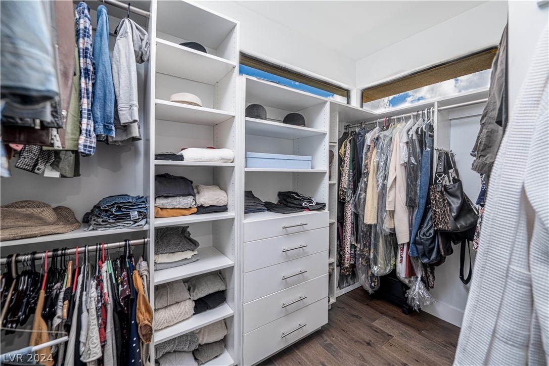 ALL BR CLOSETS HAVE A CUSTOM ORGANIZING SYSTEM