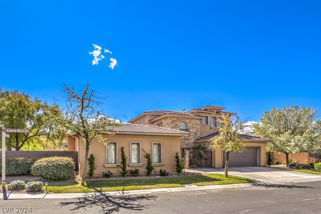 Henderson, Nevada 89052, 3 Bedrooms Bedrooms, 11 Rooms Rooms,2 BathroomsBathrooms,Residential,For Sale,11 Canoa Hills Drive,2565642